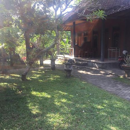 Batan Duren House Ubud Buitenkant foto