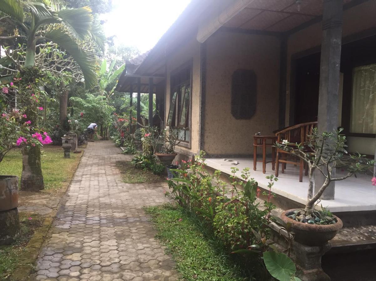 Batan Duren House Ubud Buitenkant foto